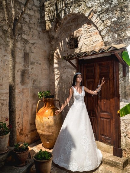 Сватбена рокля Колома Hadassa