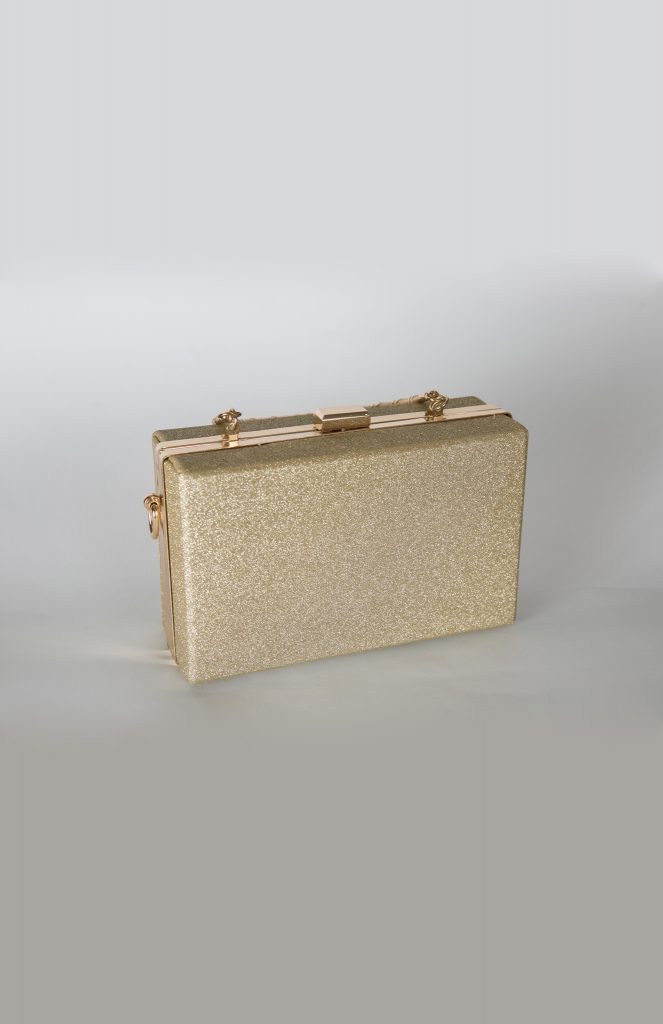 Официална дамска чанта със златен кант
