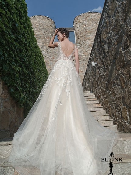 Сватбена рокля SARCOCHILIUS BLINK by Radi Lazarova