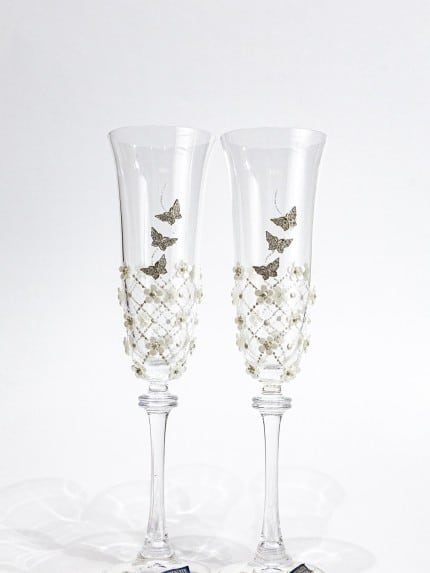 Кристални сватбени чаши с пеперуди