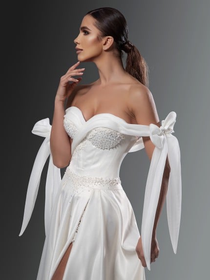 Сватбена рокля ANNIE BLINK by Radi Lazarova | Булчински рокли