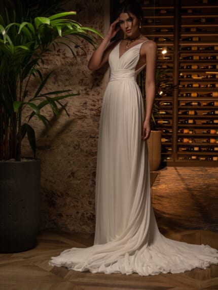 Бяла рокля Касандра Hadassa
