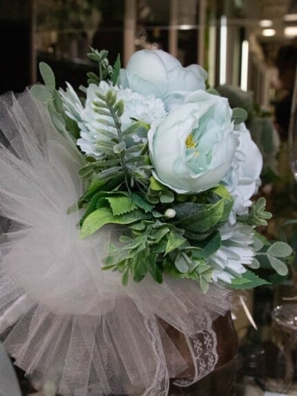 сватбен букет от изкуствени цветя