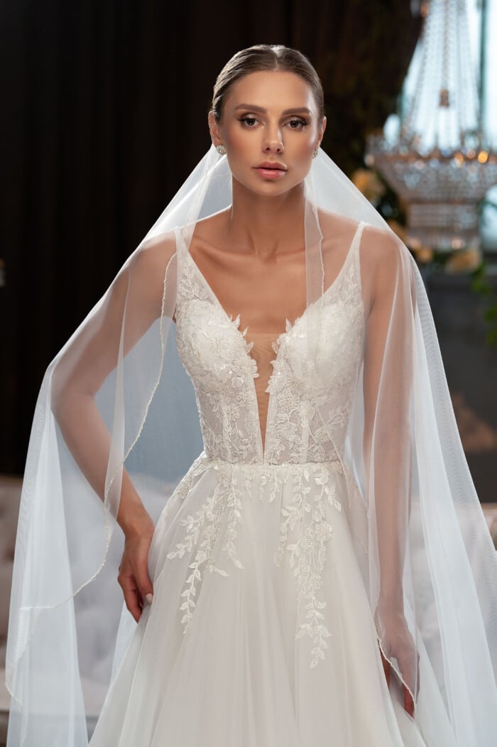 Класическа рокля за сватба Мелоди - уникални сватбени рокли в Сватбен Център myWEDDING